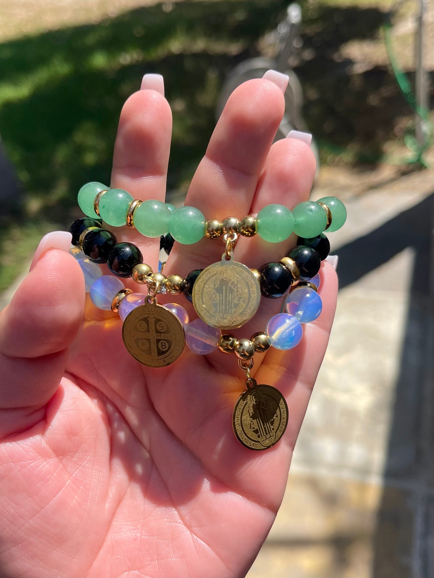 Stones bracelet with San Benito