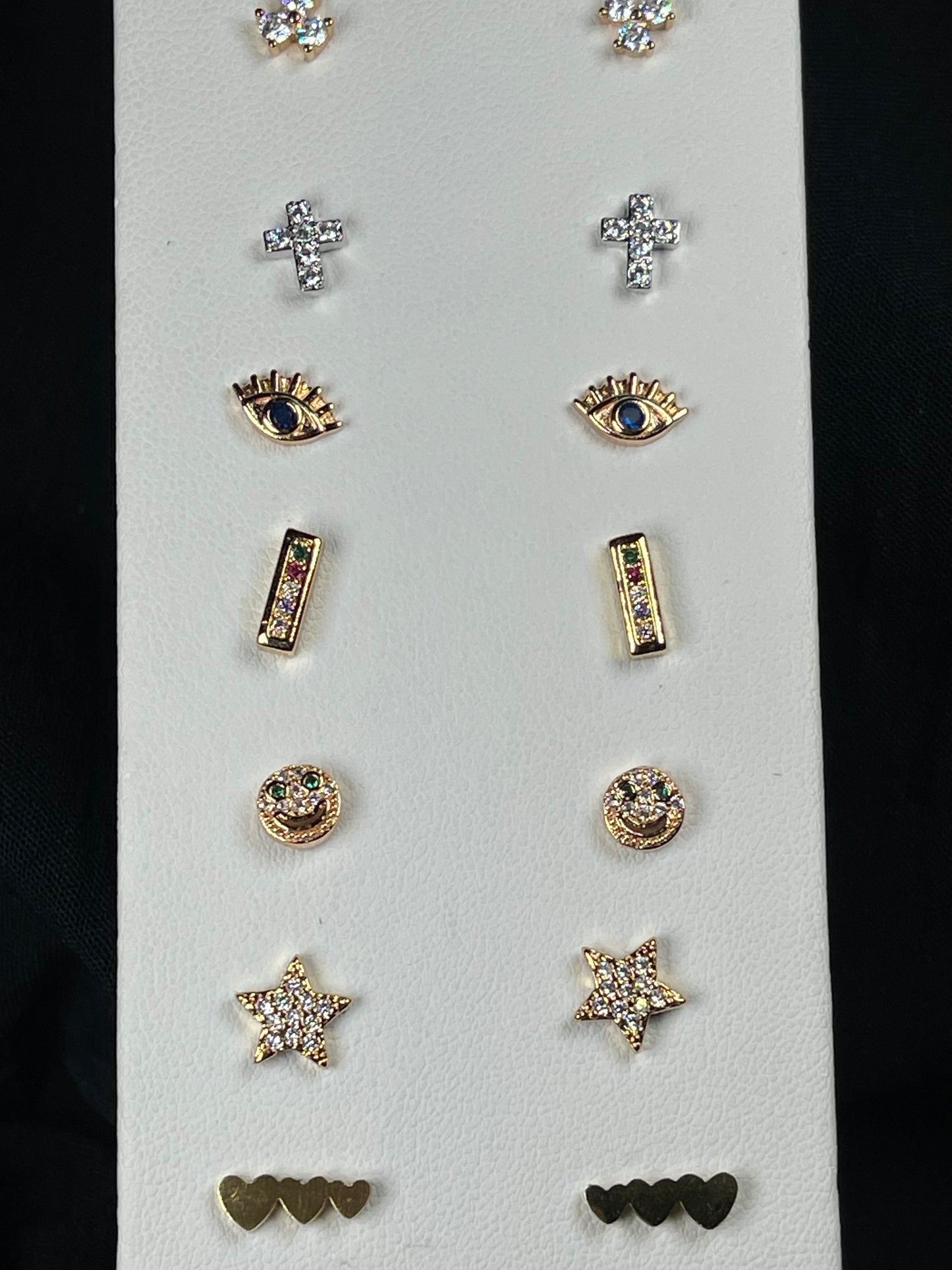 Mini earrings assorted