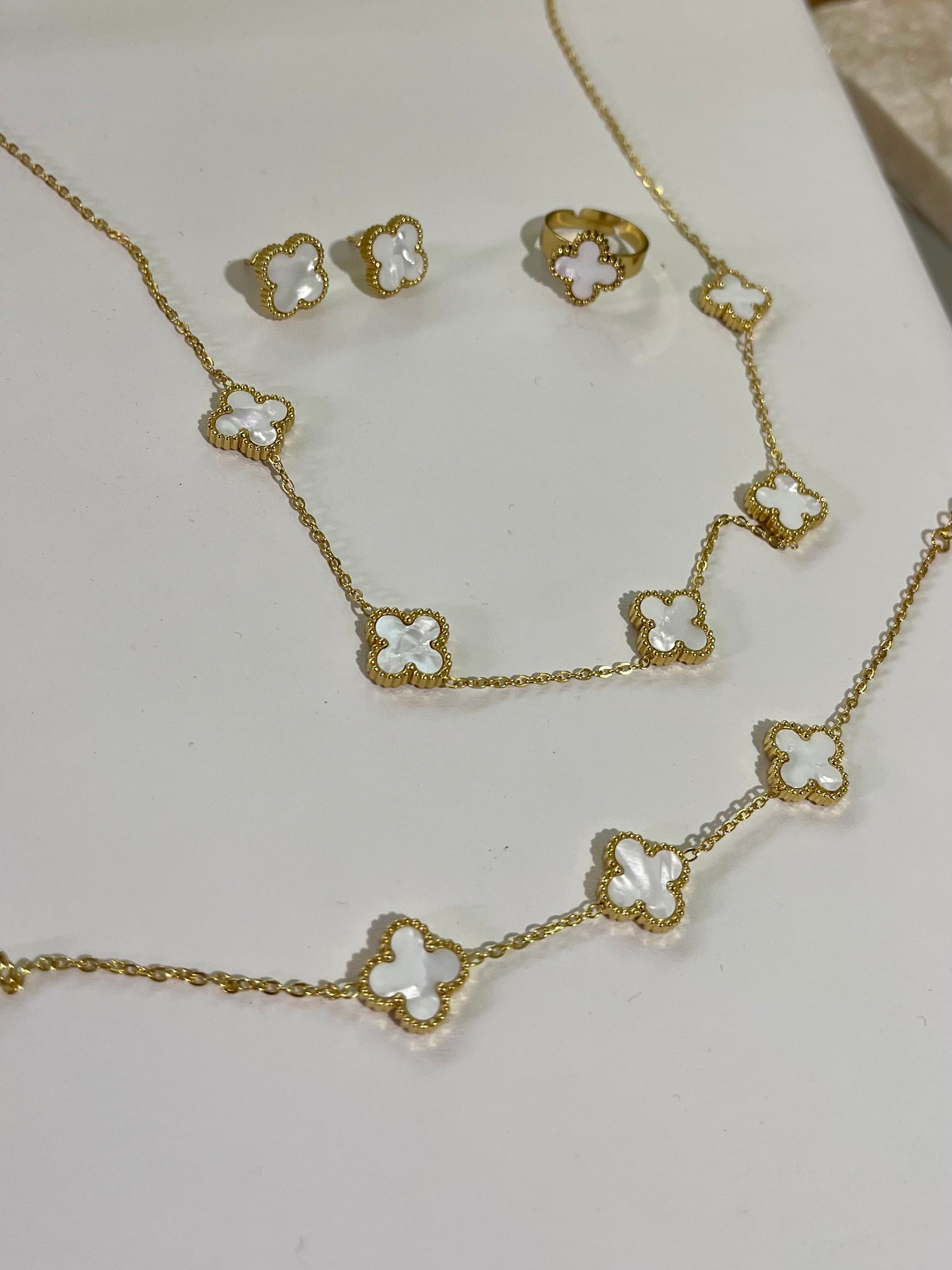 Set Clover