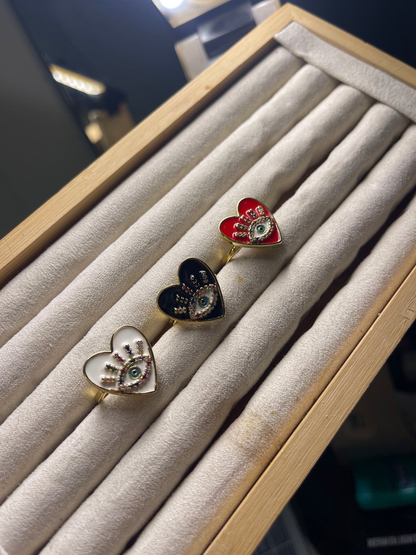 Eye rings