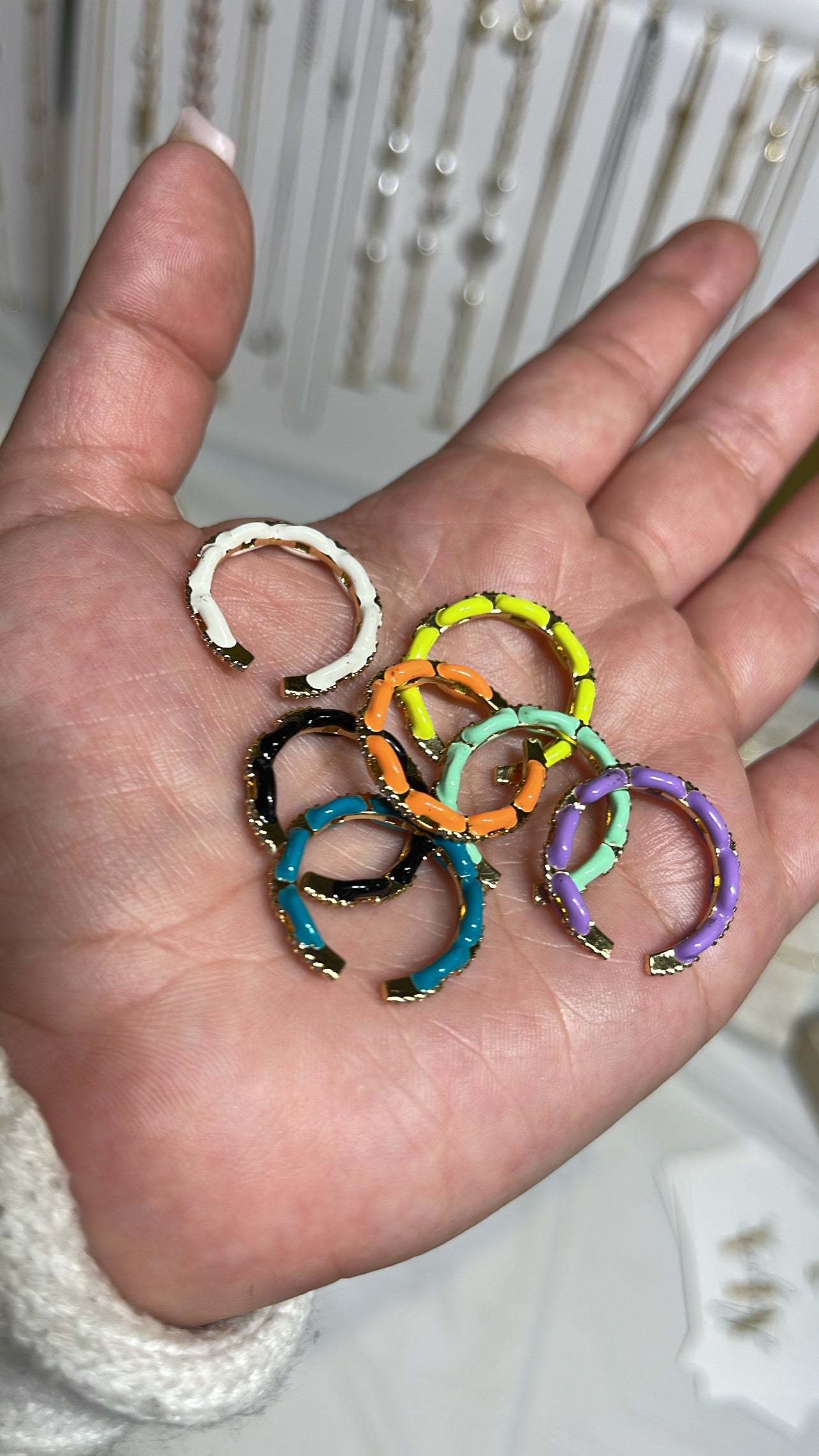 Adjustable colored rings