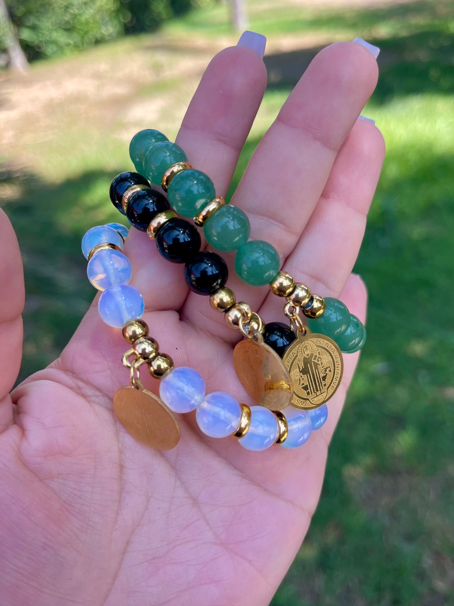Stones bracelet with San Benito
