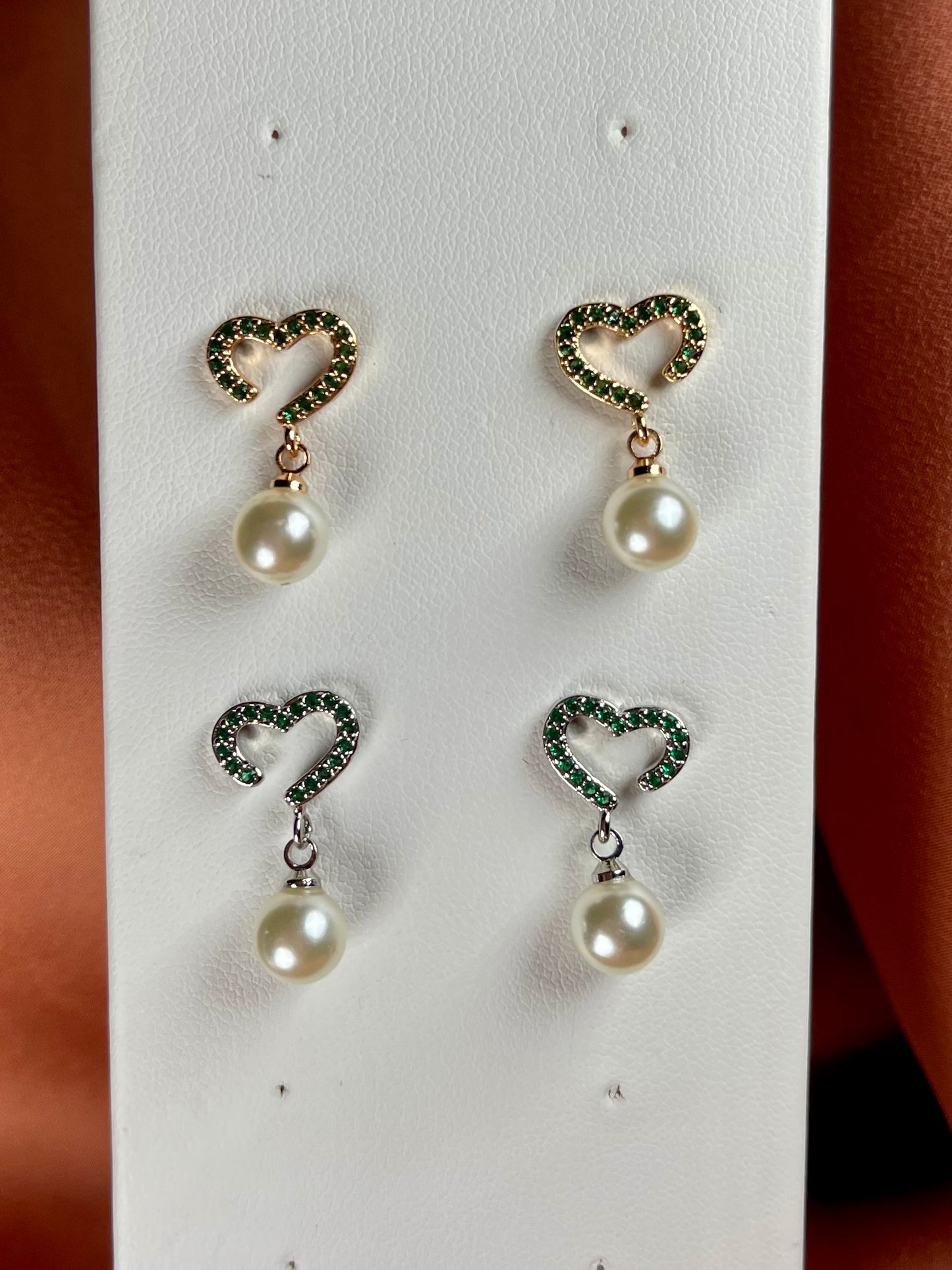 Heart with pearl earrings