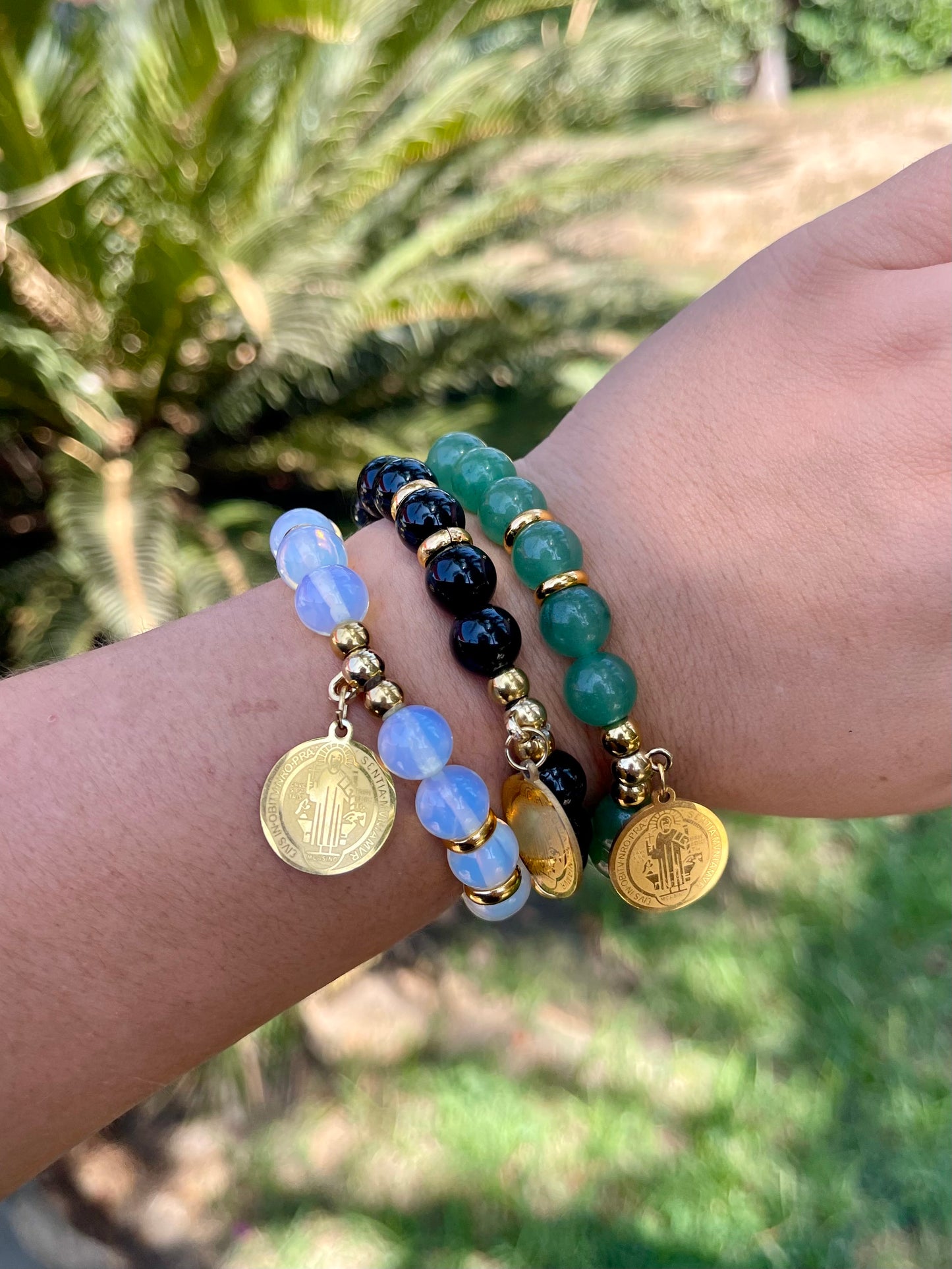 Stones bracelet with San Benito