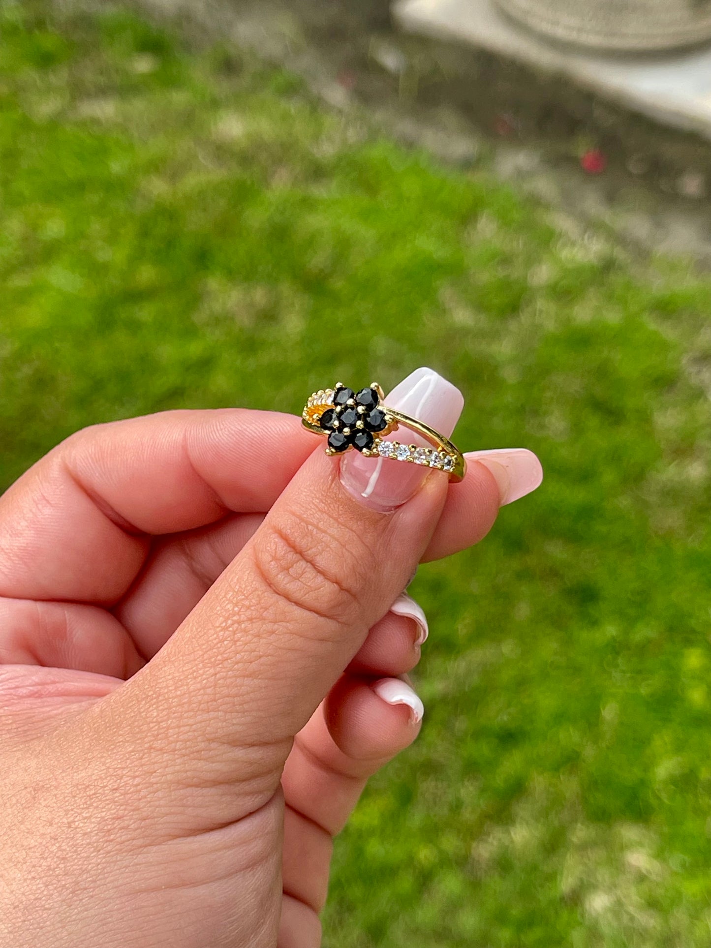 Black flower ring