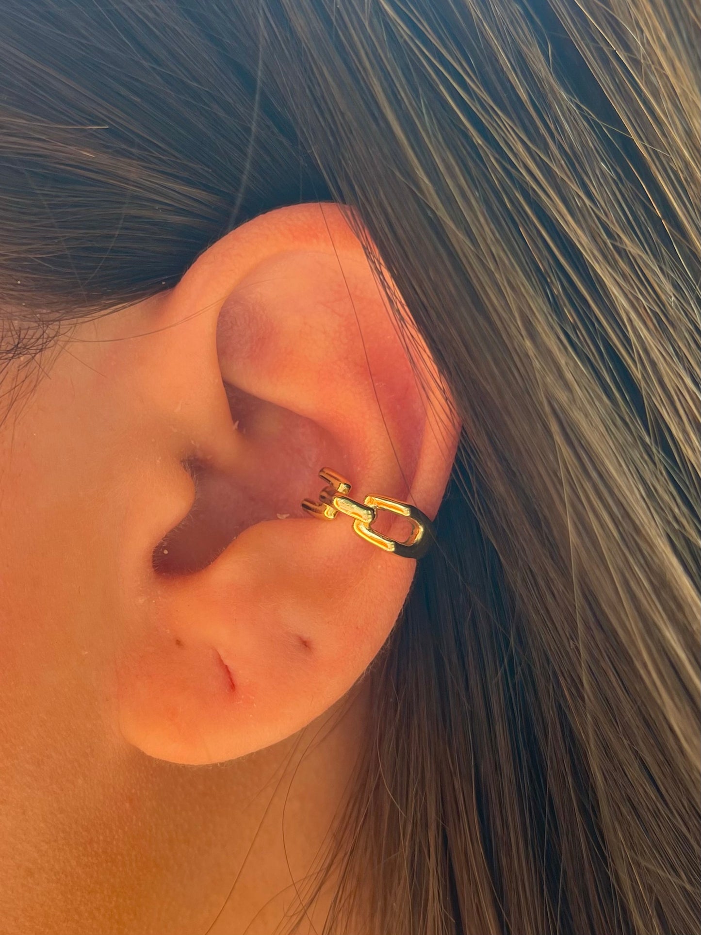Chain ear cuff