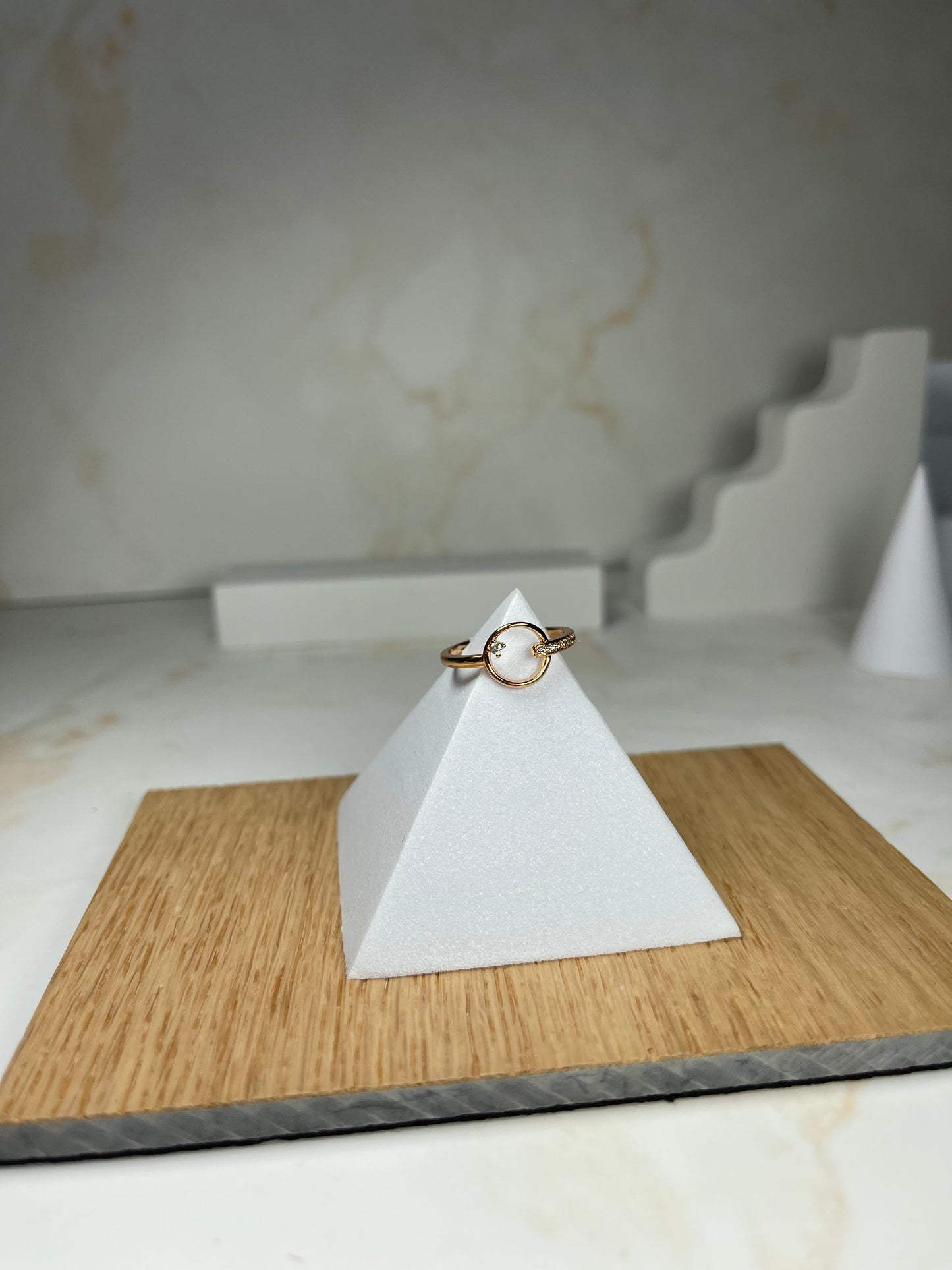 Circle Ring