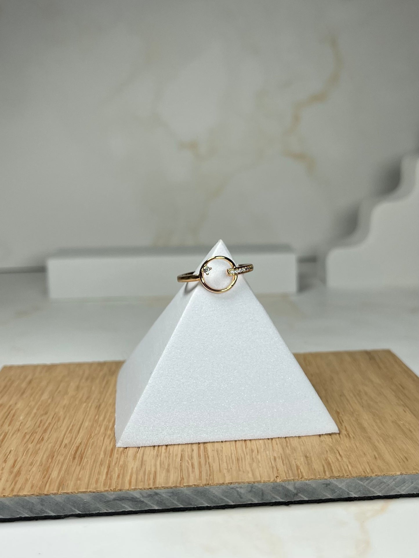 Circle Ring