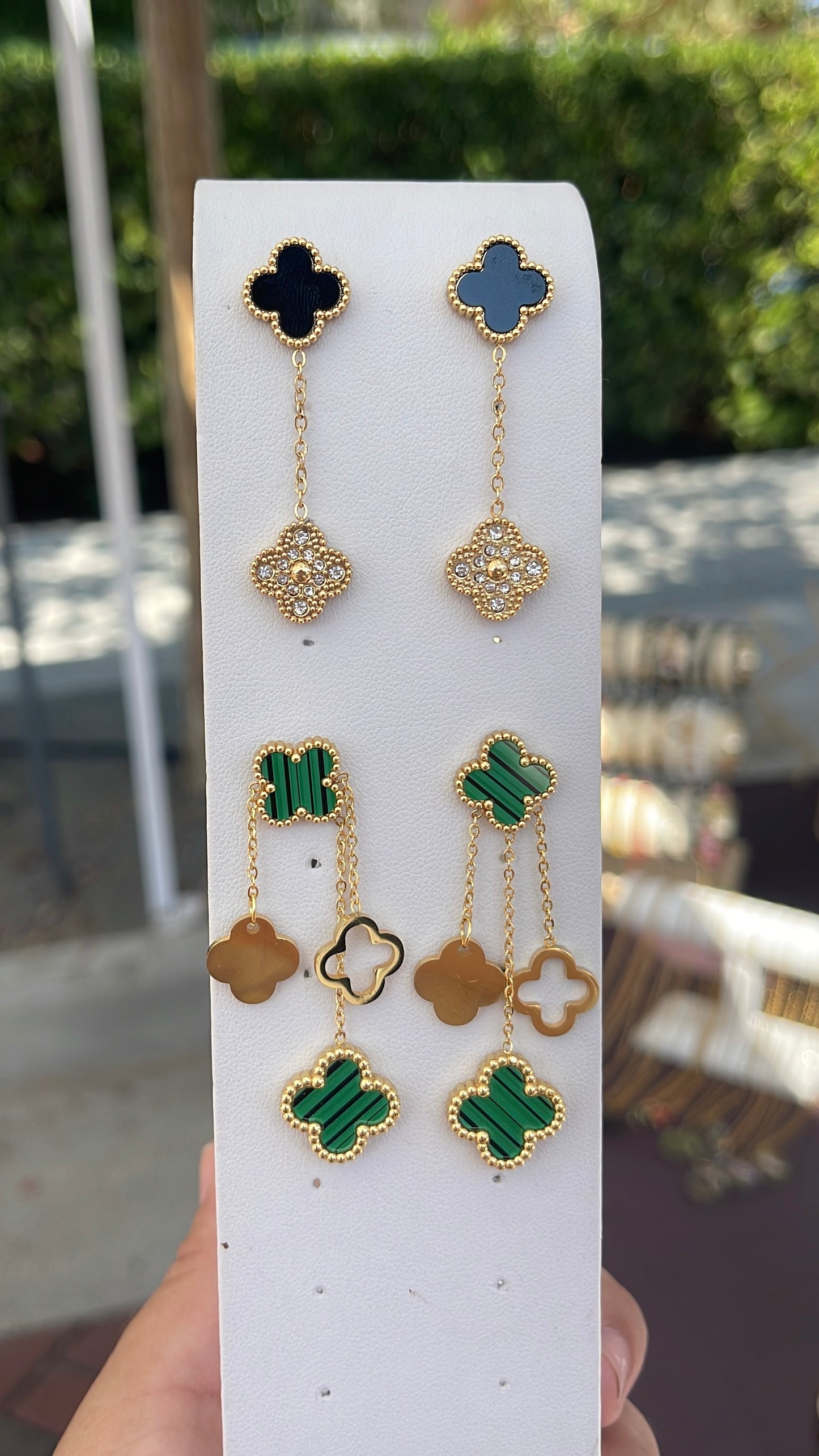 Clover dangle earrings