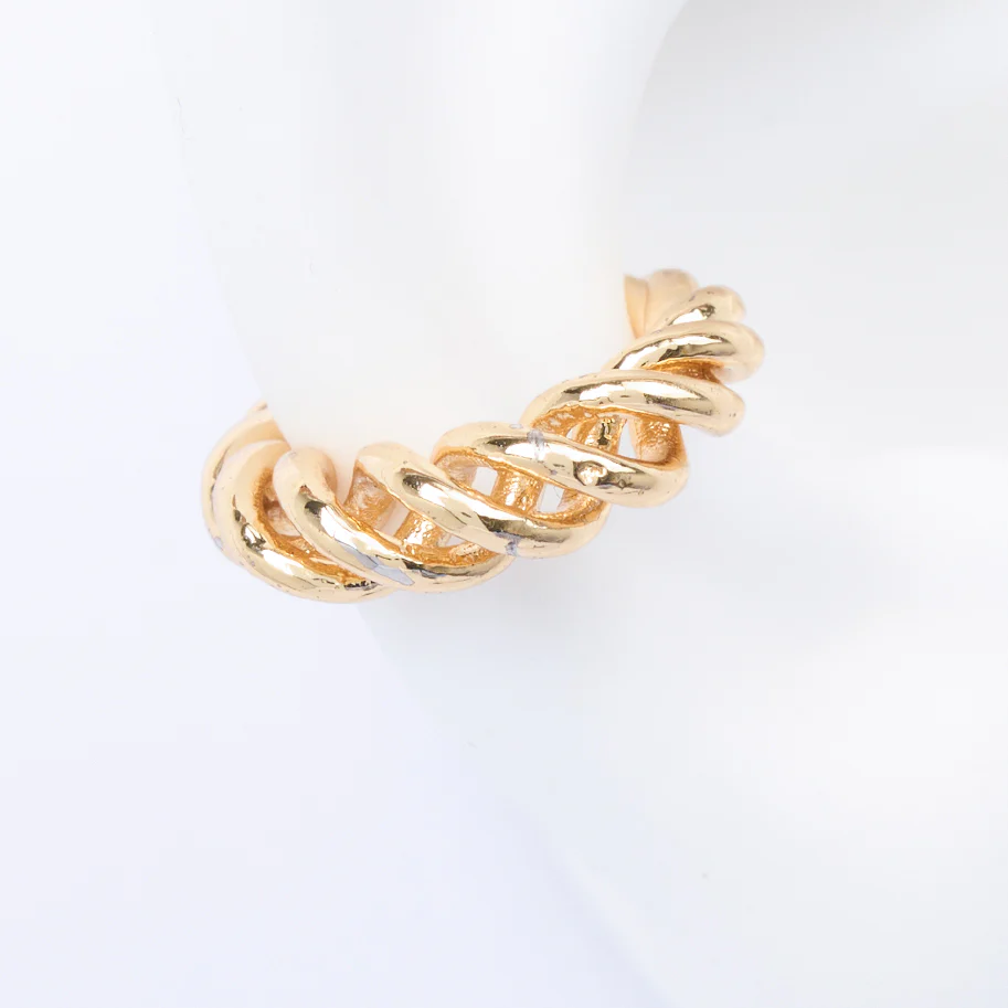 Small ear cuff