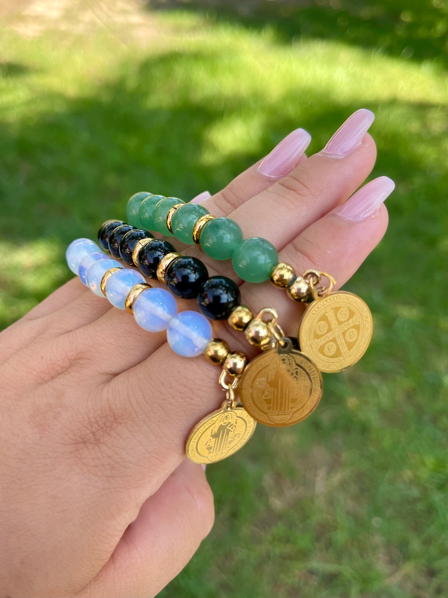 Stones bracelet with San Benito