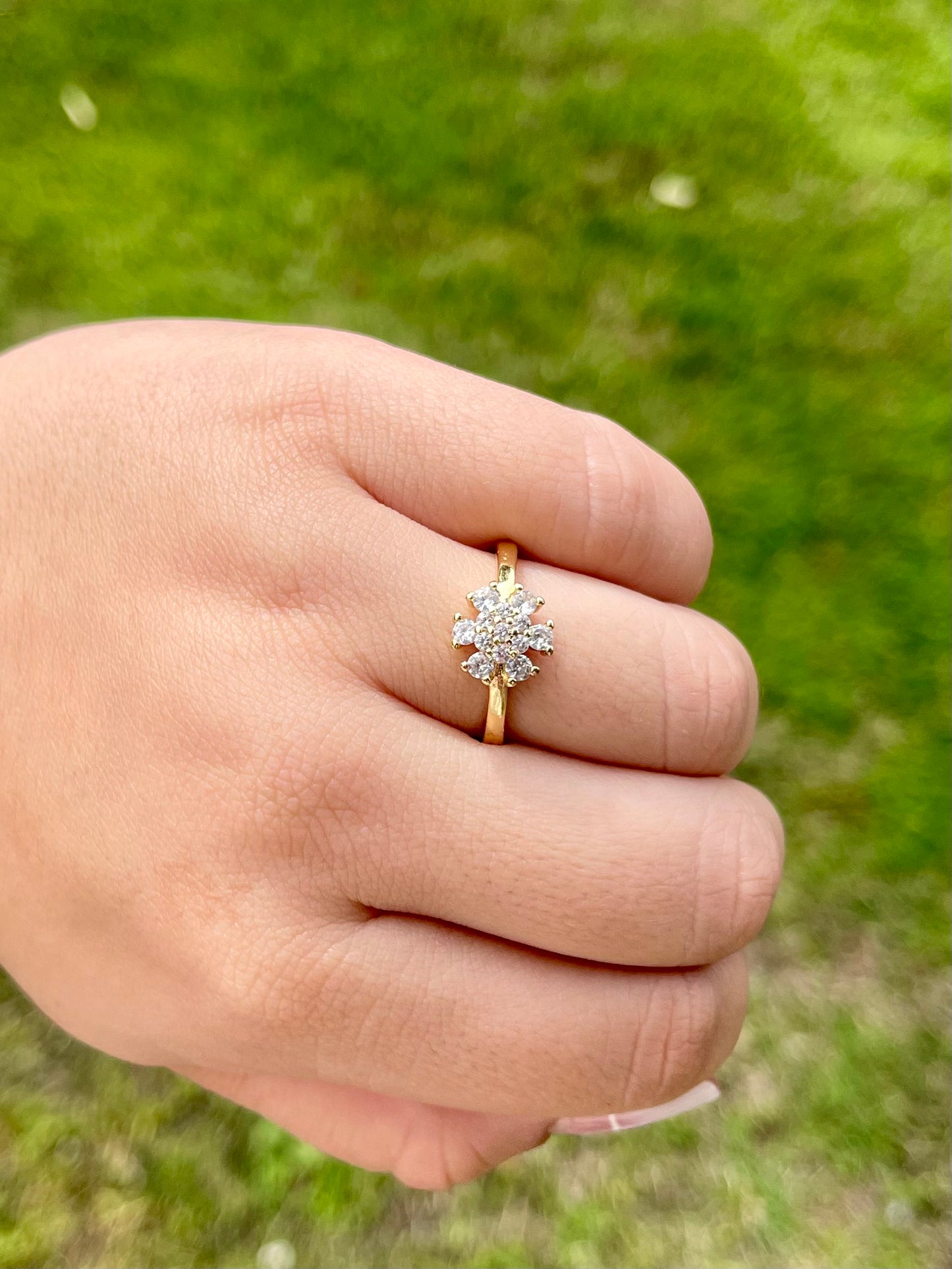 White Flower ring