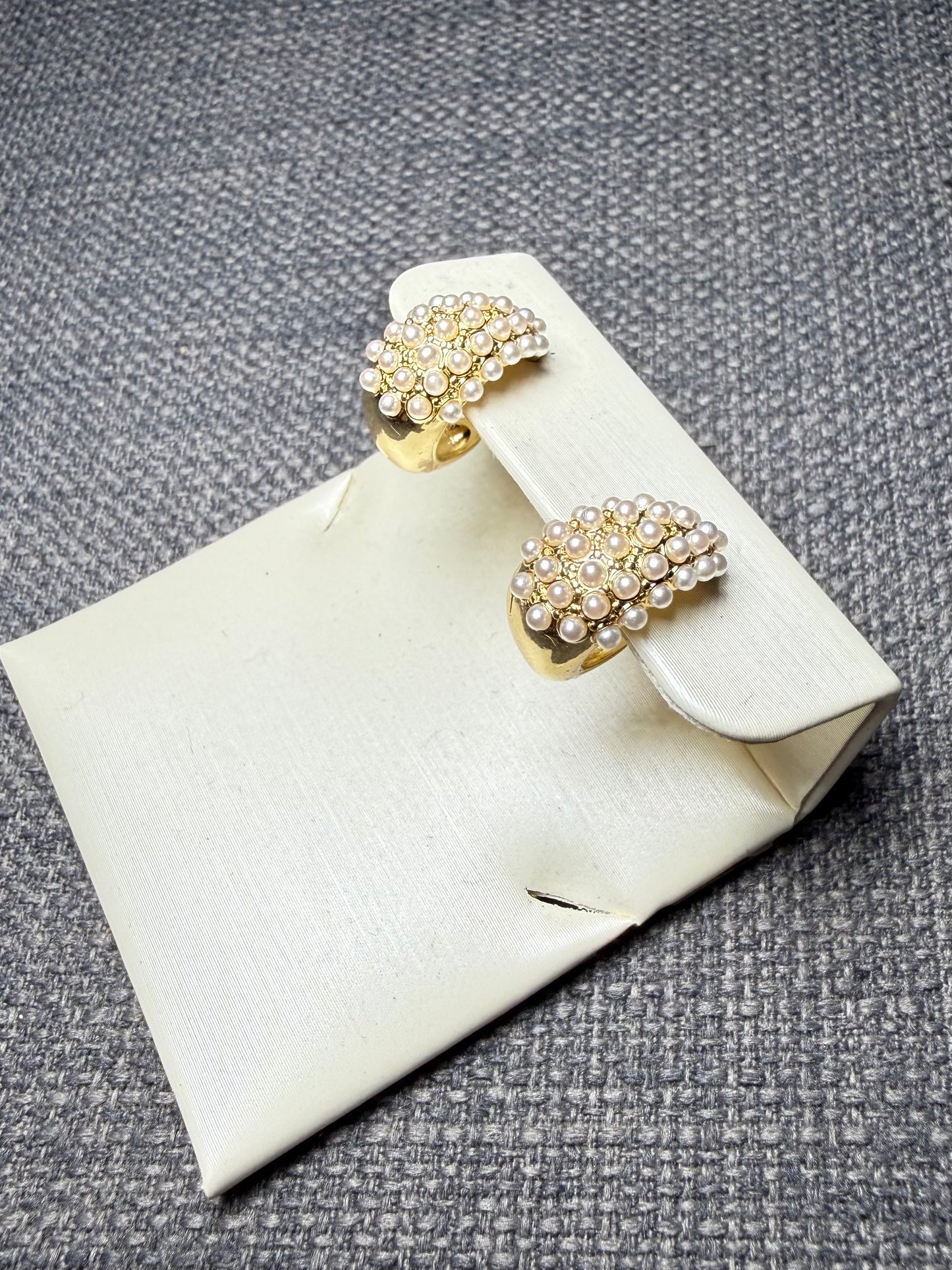 Pearl Glow Hoop Earrings
