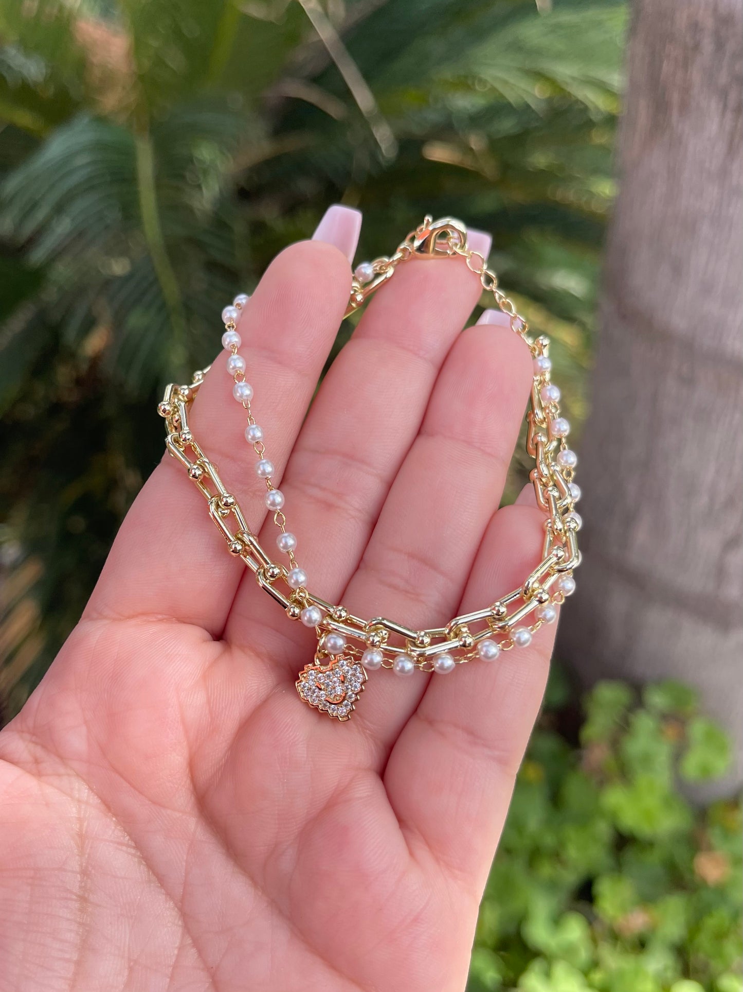 U link and pearls layered bracelet