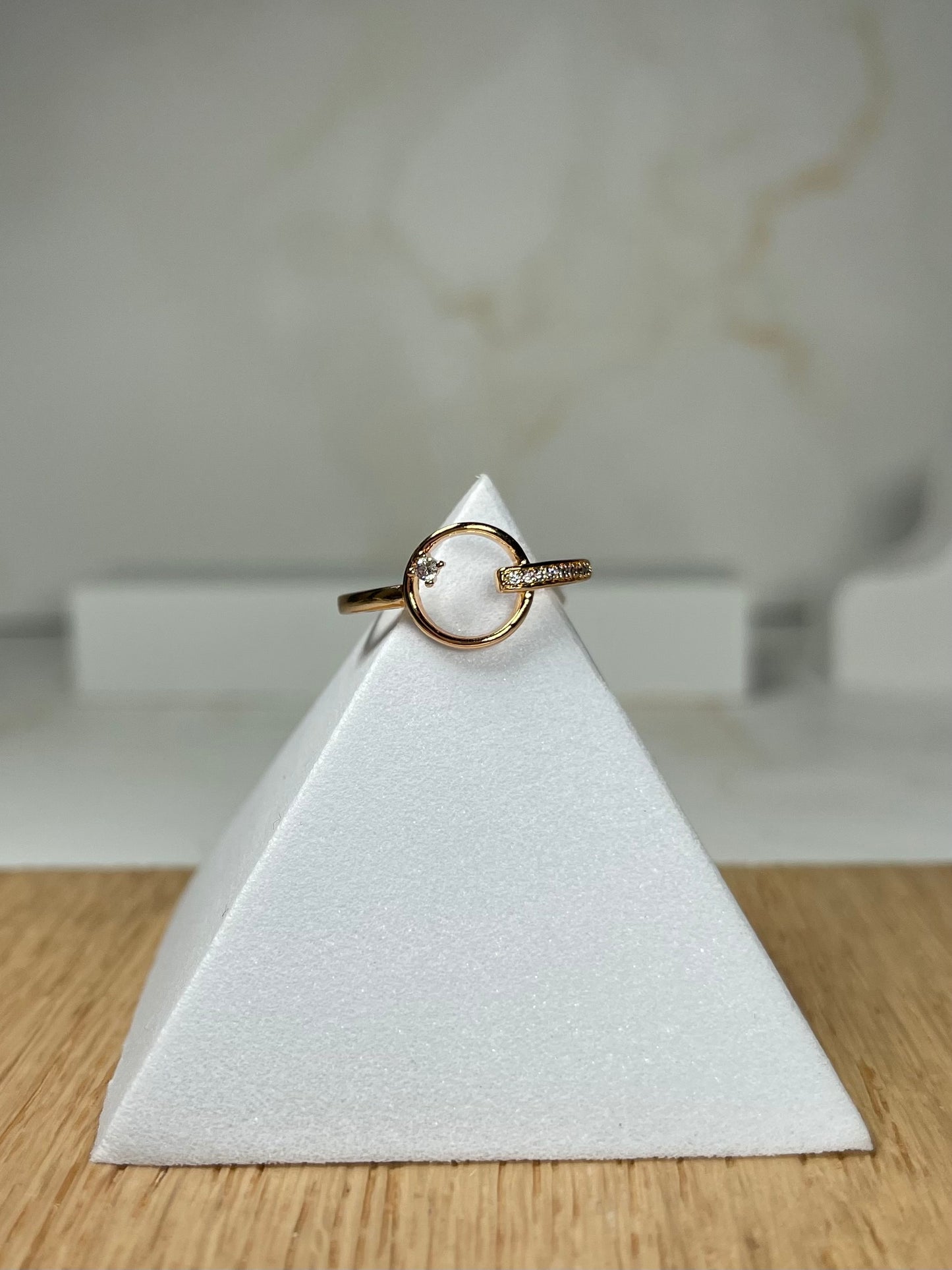 Circle Ring