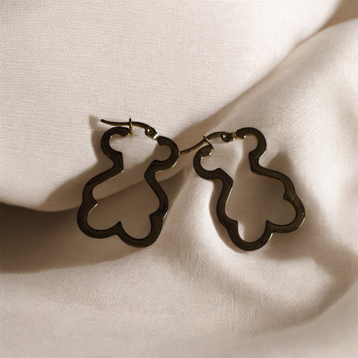 Bear hoops