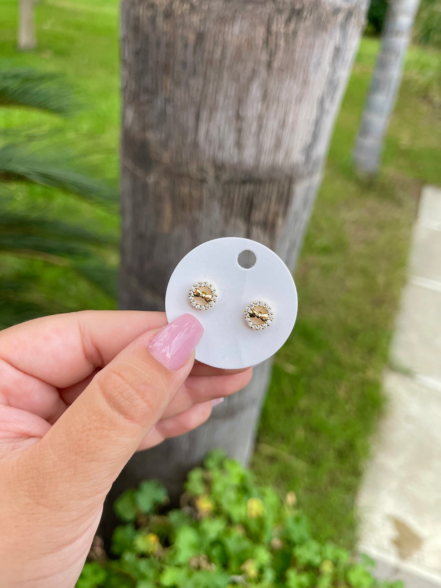 Bow-circle earrings