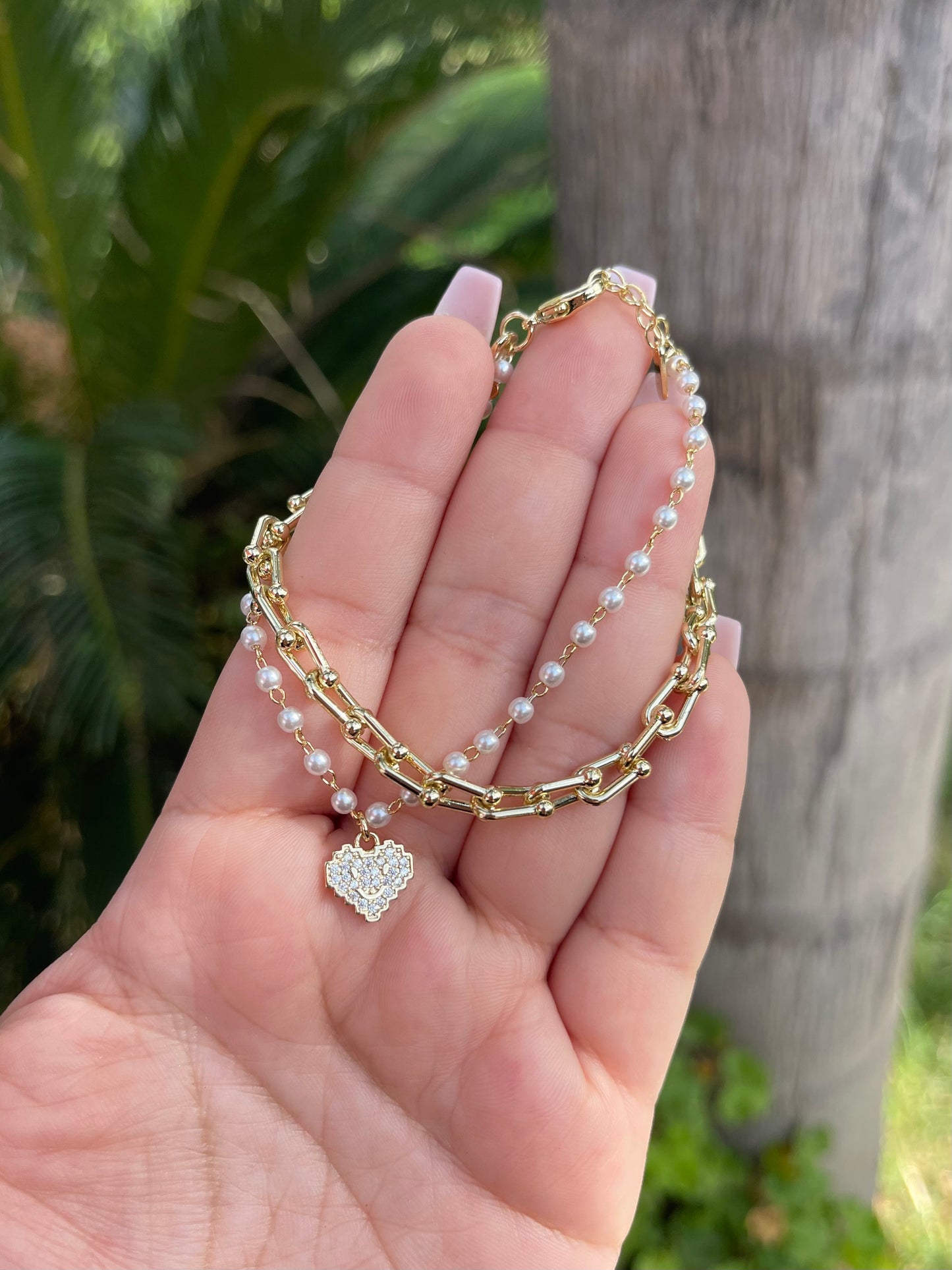 U link and pearls layered bracelet