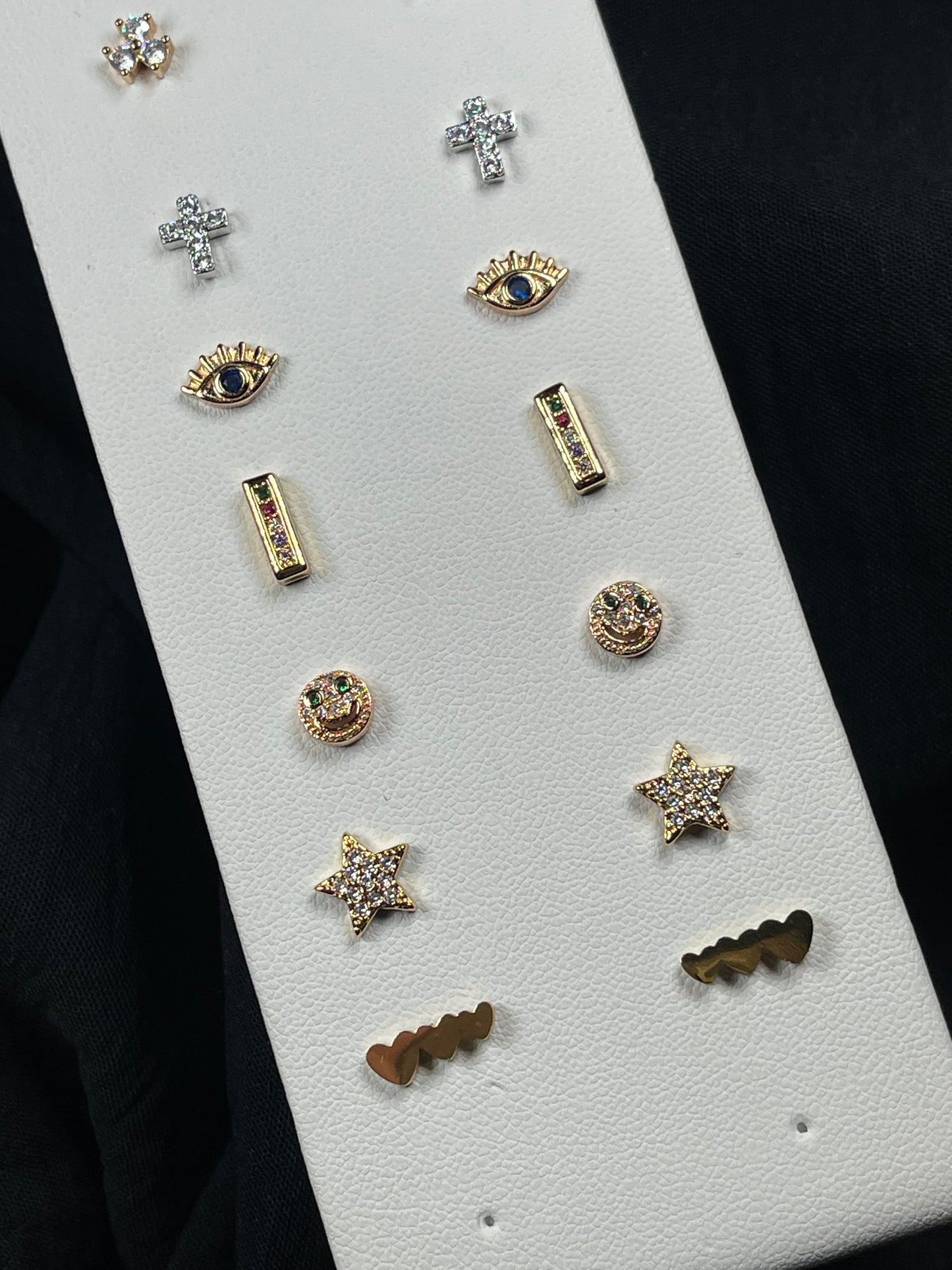 Mini earrings assorted